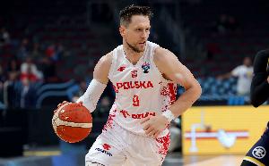 依然核心！波尼特卡场均贡献18.1分8.1板4.1助 篮板助攻全队最高