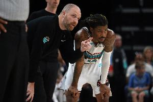 星空体育app-张佳玮谈詹金斯被解雇：多少有点赌 就怕休赛期边送球员边找老李