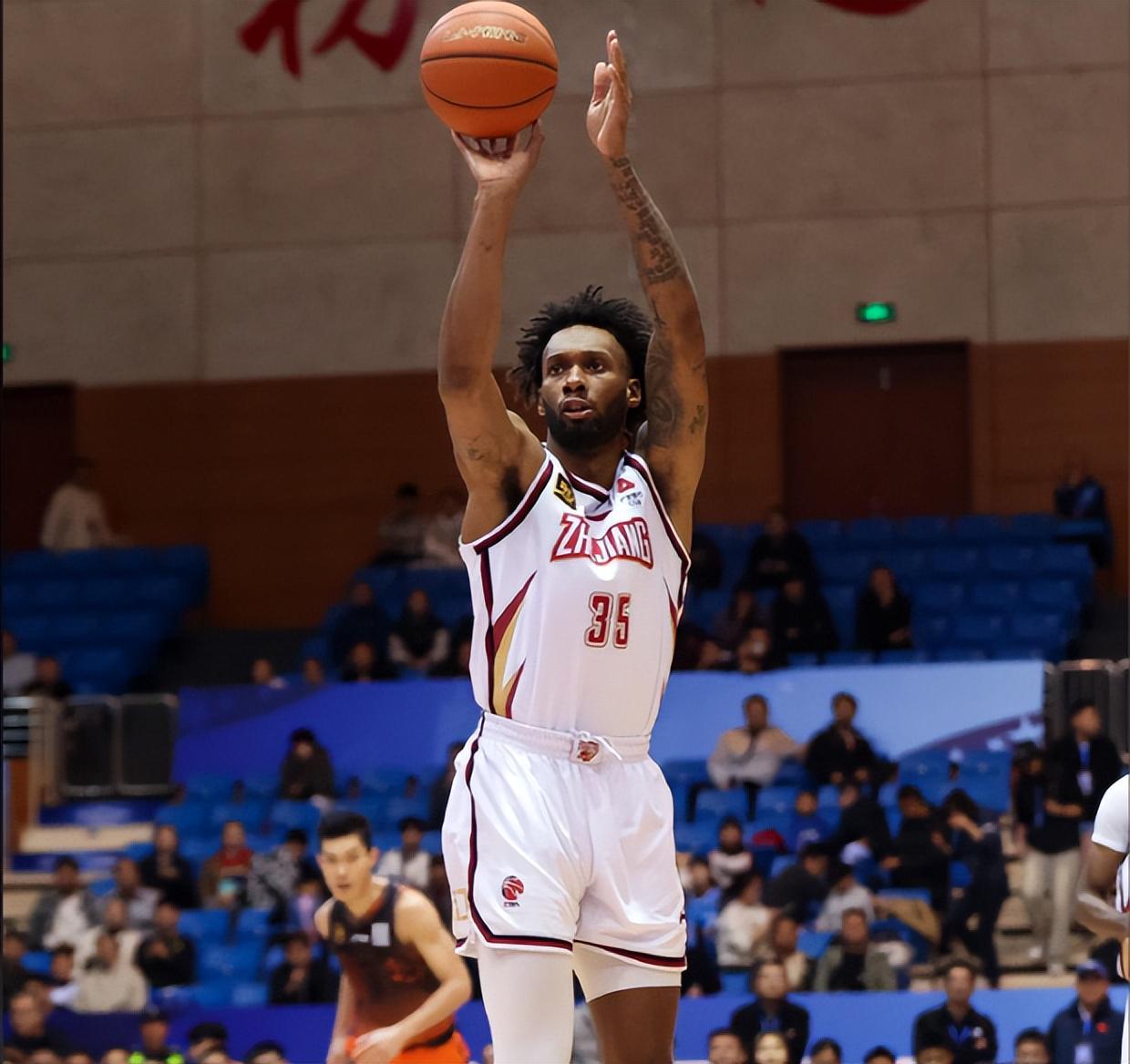 星空体育-摊牌了，前浙江外援巴斯，加盟辽宁男篮，亨特离队，上海留下弗格